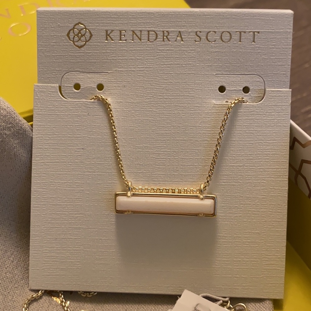 Kendra Scott Leanor Necklace!  NWT!